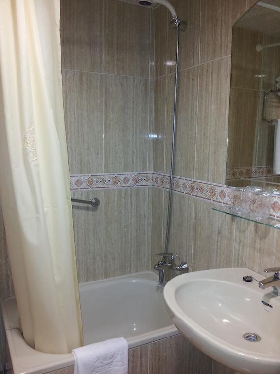 Hotel Begona Playa Gijón Pokój zdjęcie
